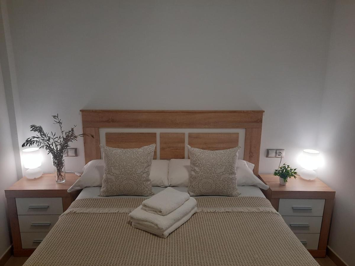 Apartamentos Clavero 10 Plasencia Kültér fotó